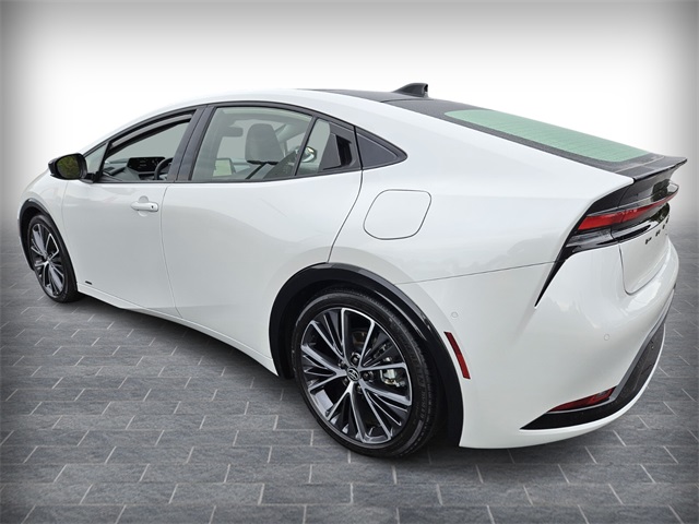 2024 Toyota Prius Limited photo 4