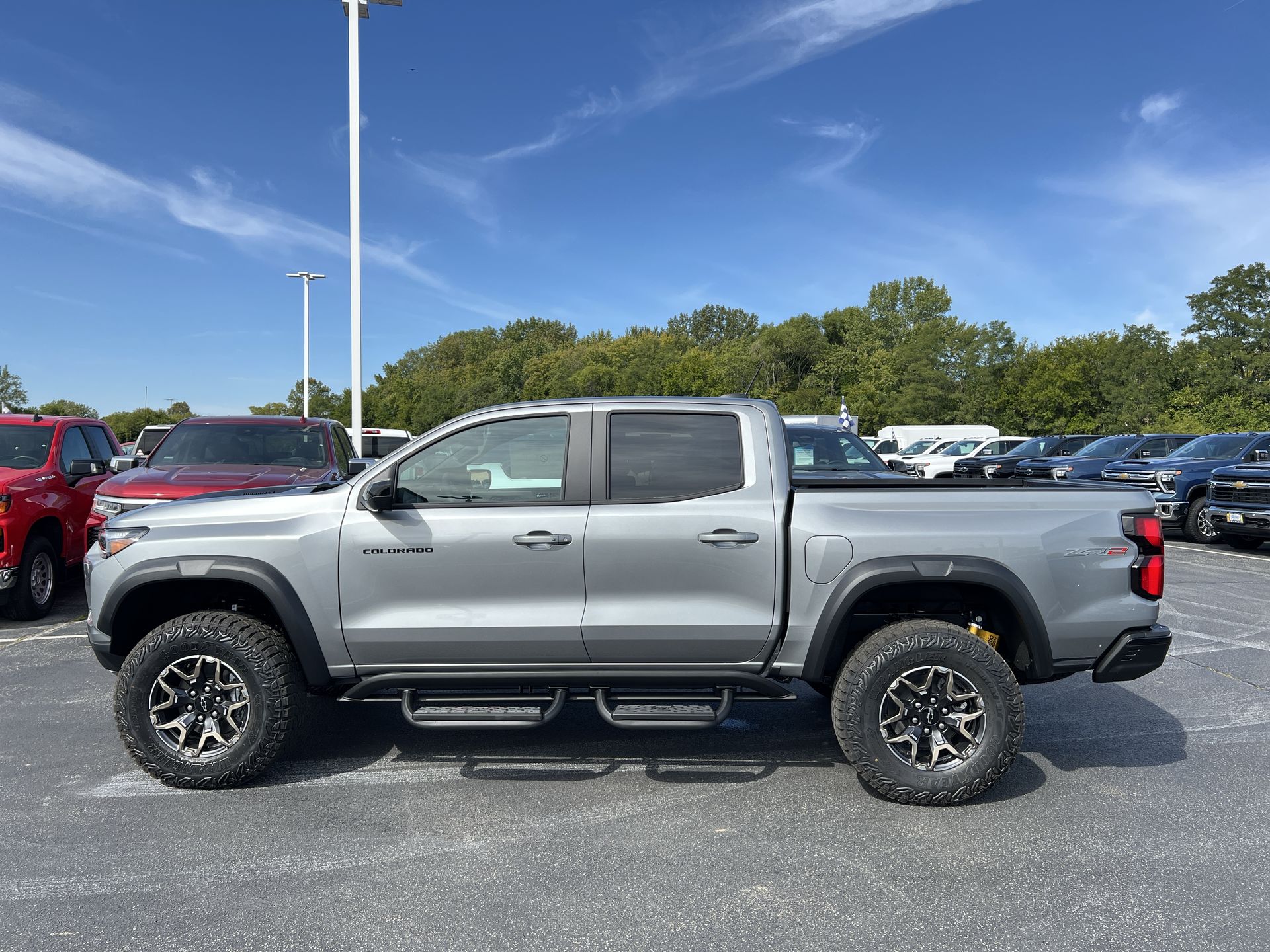 2026 Chevrolet Colorado ZR2 photo 2