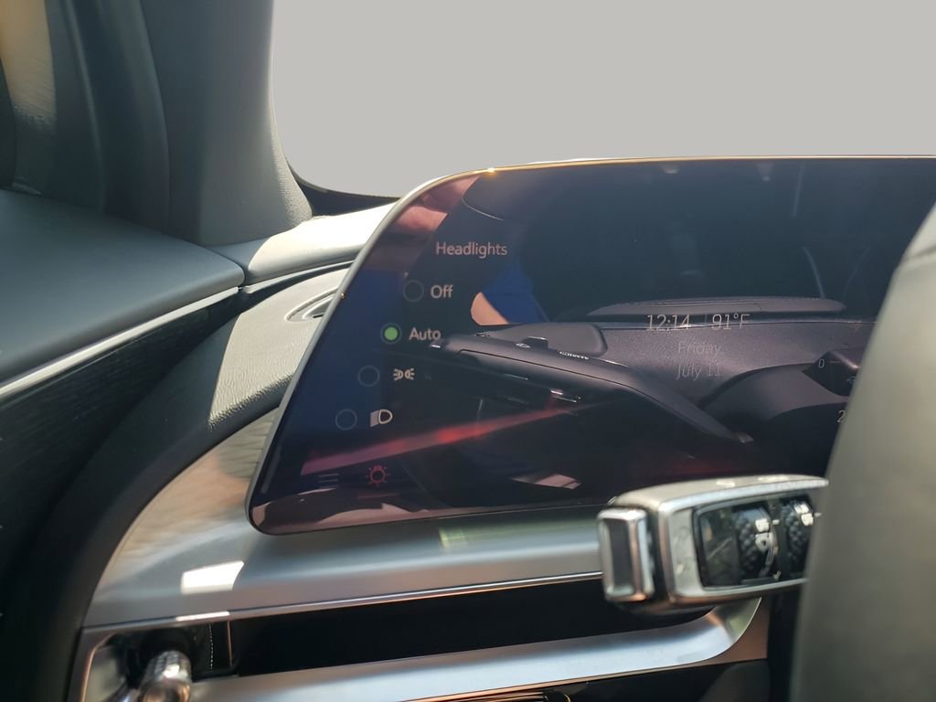 2026 Cadillac Lyriq photo 35