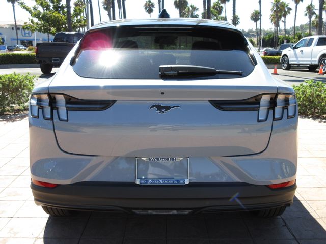 2025 Ford Mustang Mach-E Premium photo 3