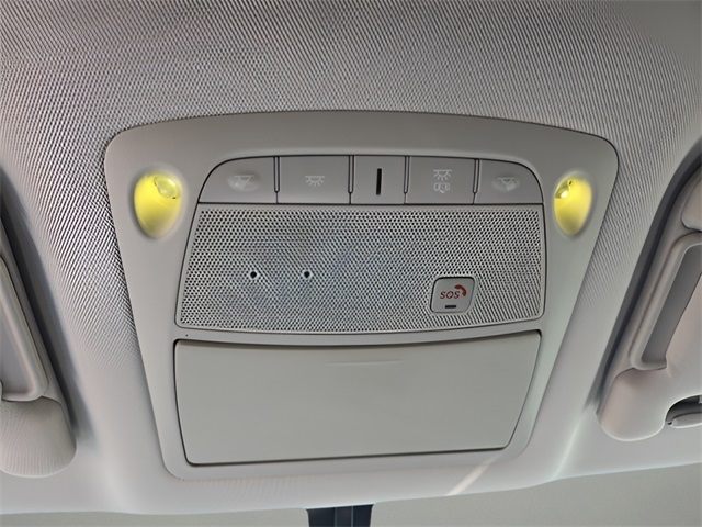 2018 Nissan Pathfinder SL photo 18