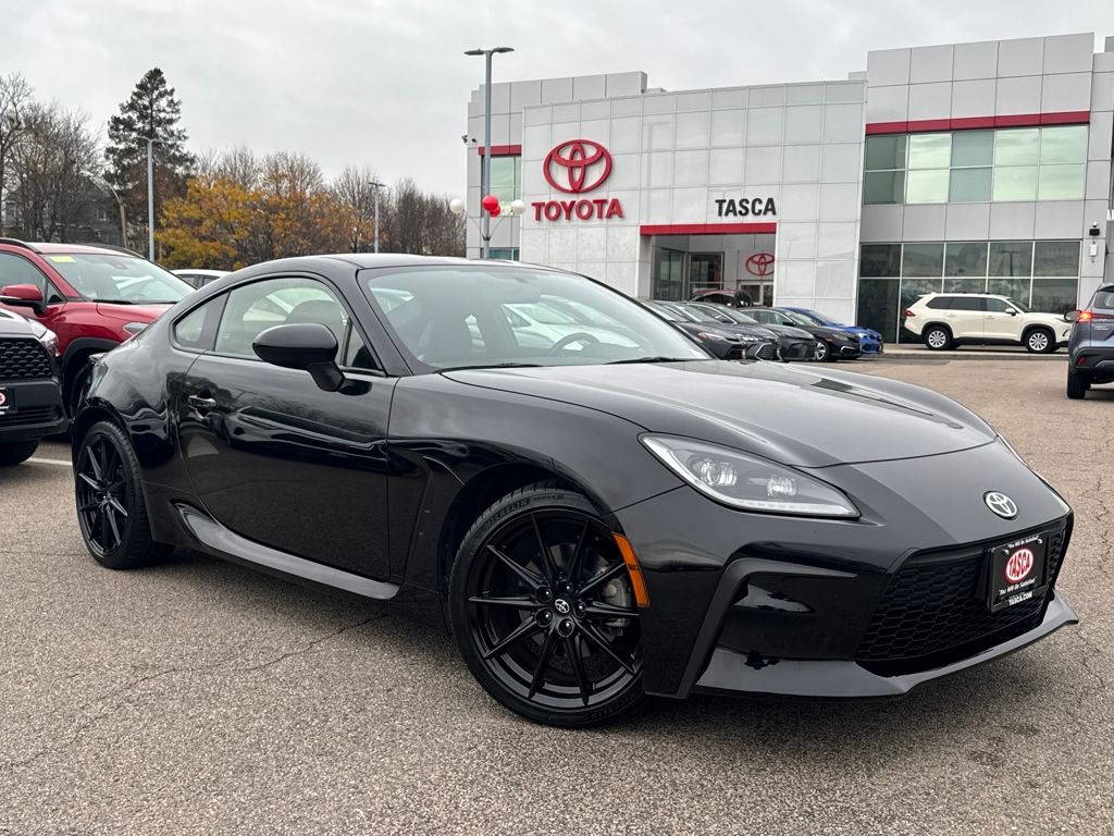 2024 Toyota GR86 Premium's photo