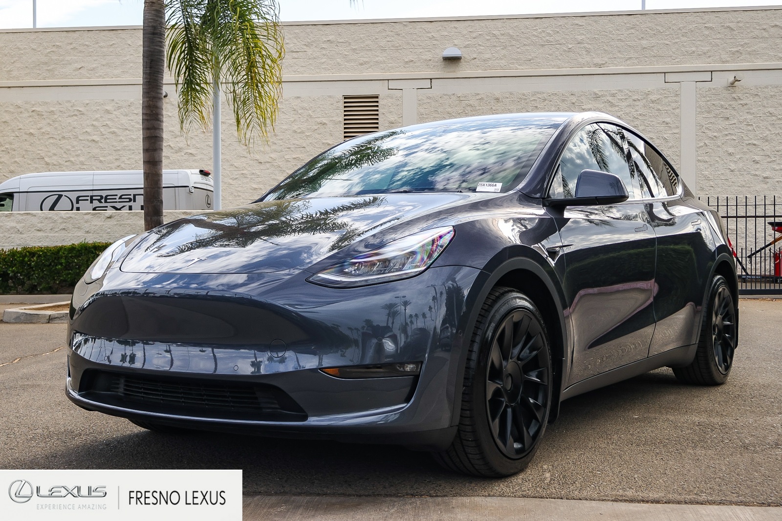 2022 Tesla Model Y Long Range photo 3