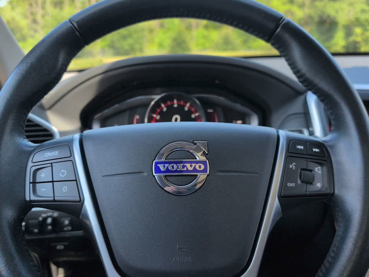 2017 Volvo XC60 Dynamic photo 31