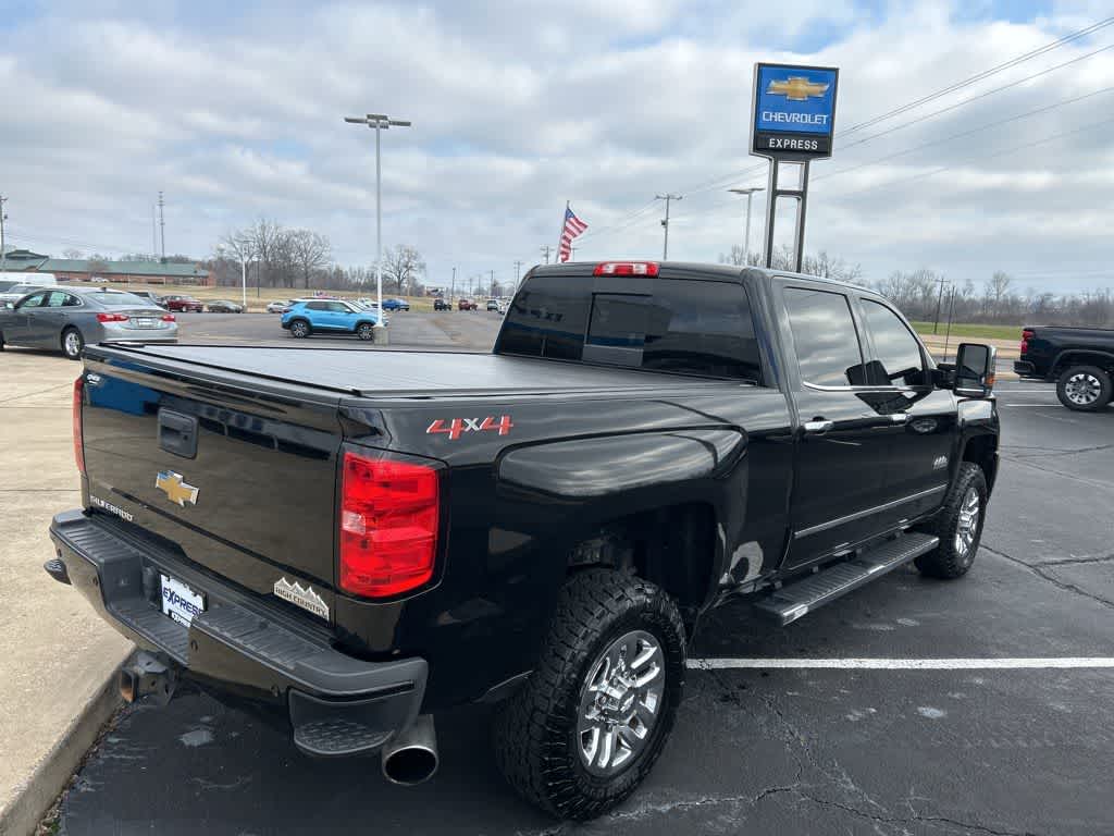2019 Chevrolet Silverado 3500HD High Country photo 12