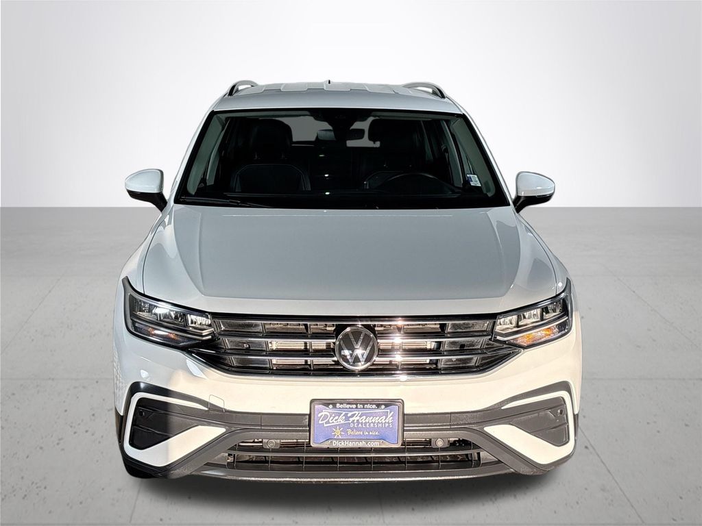 2024 Volkswagen Tiguan SE Wolfsburg Edition photo 3