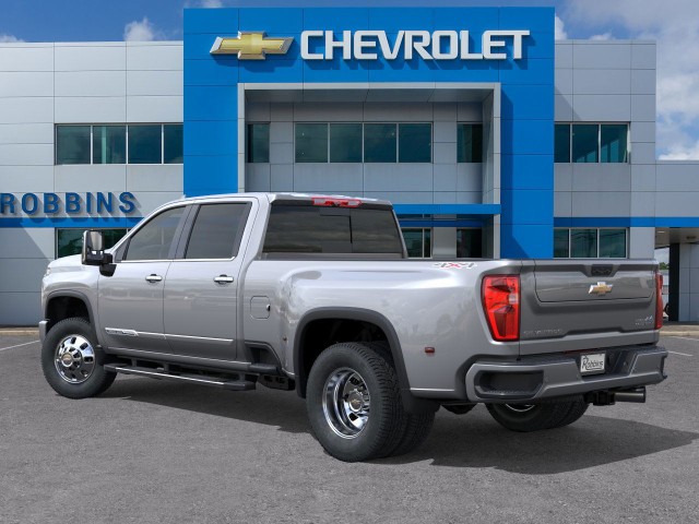 2025 Chevrolet Silverado 3500HD High Country photo 3