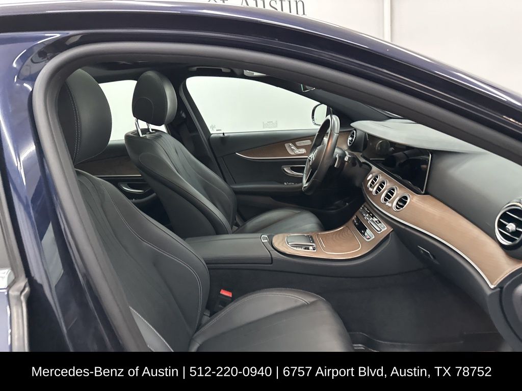 2022 Mercedes Benz E 350 photo 29