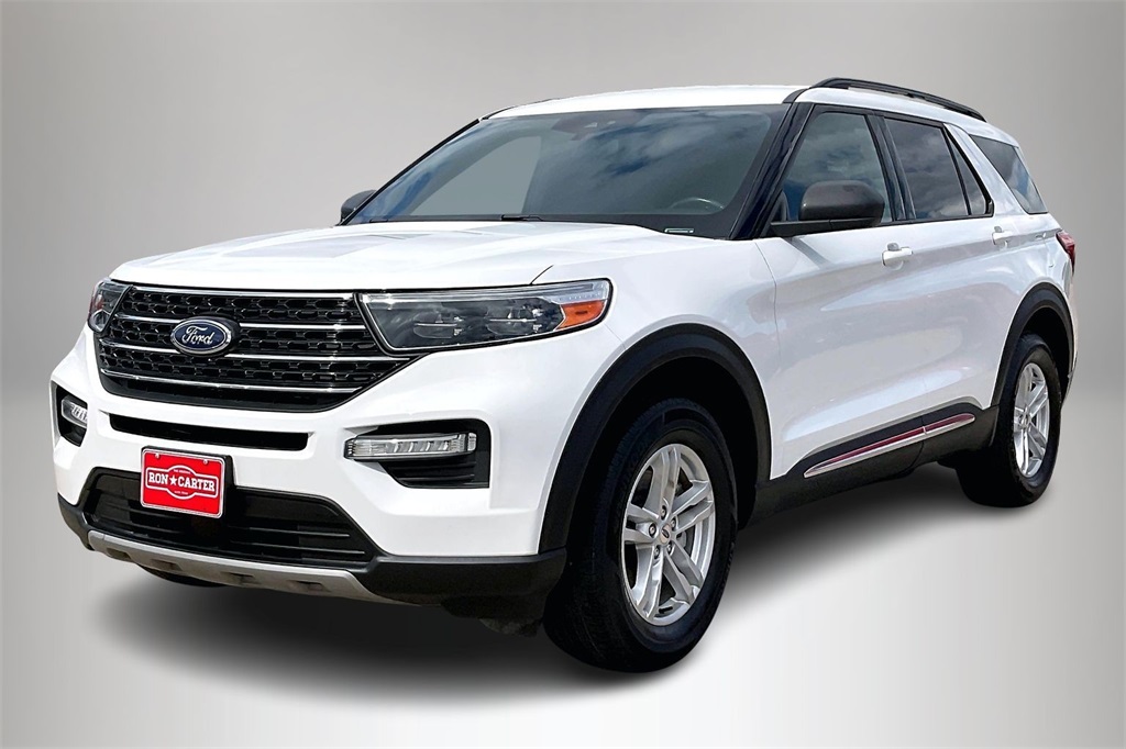 2020 Ford Explorer XLT photo 2