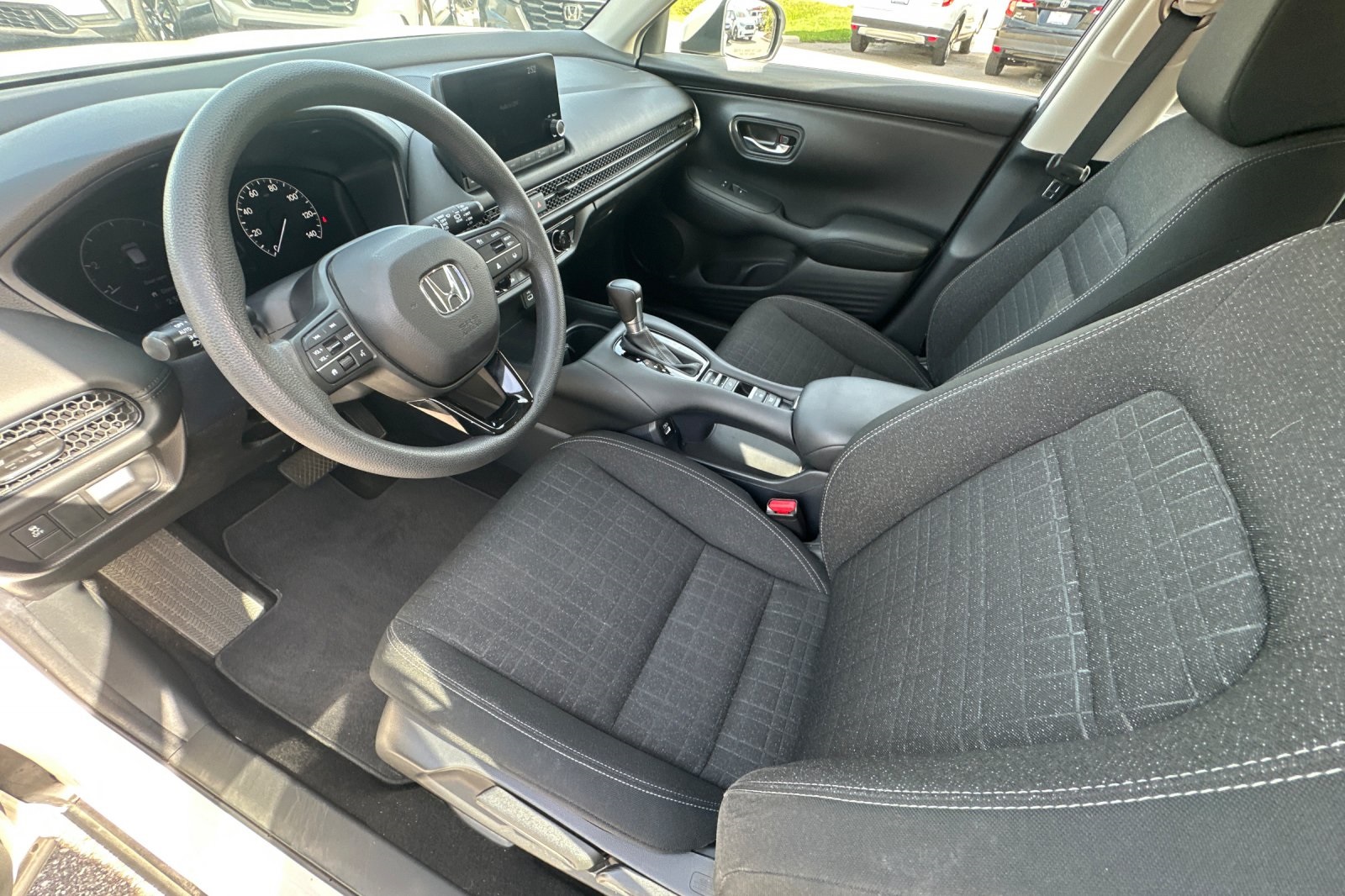 2023 Honda HR-V LX photo 7