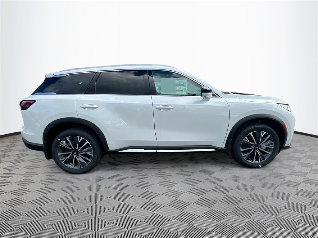 2026 Infiniti QX60 Luxe photo 4
