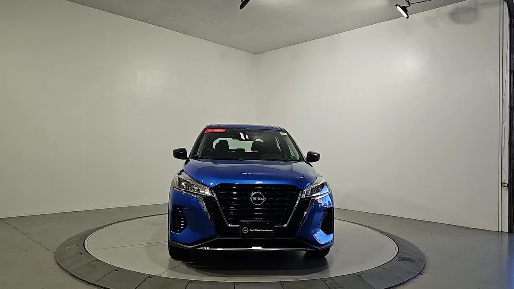 2024 Nissan Kicks S photo 8