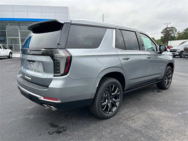 2025 Chevrolet Tahoe High Country photo 3