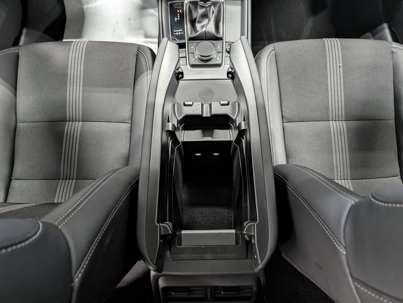 2025 Mazda CX-50 2.5 S Preferred photo 16