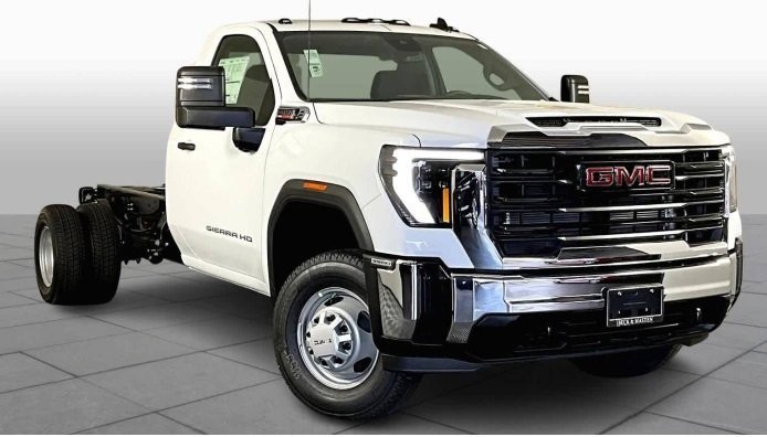 2024 GMC Sierra 3500 Chassis Cab SLE's photo
