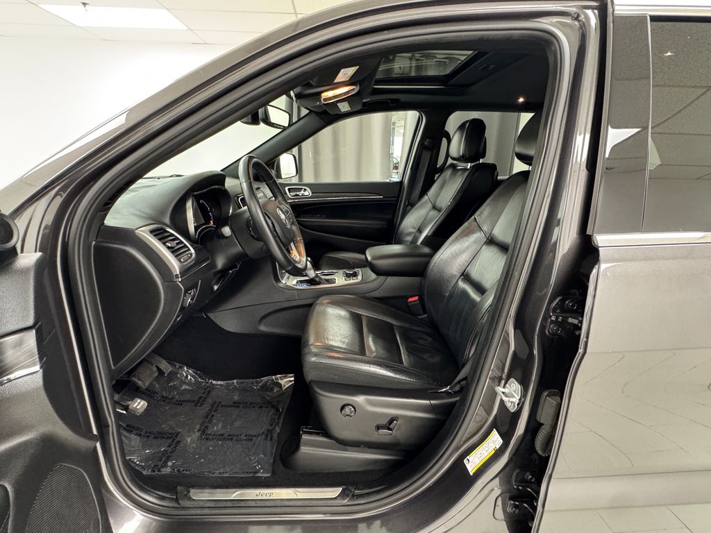 2019 Jeep Grand Cherokee Limited photo 3