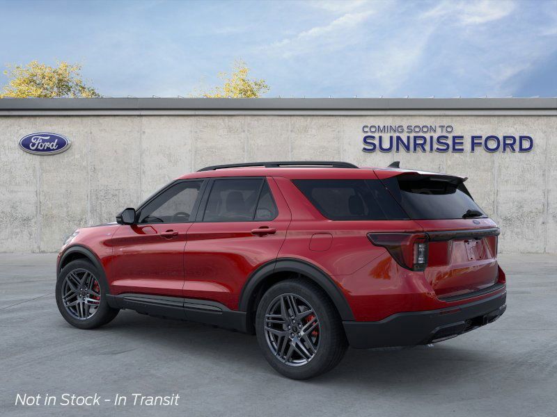 2025 Ford Explorer ST-Line photo 4