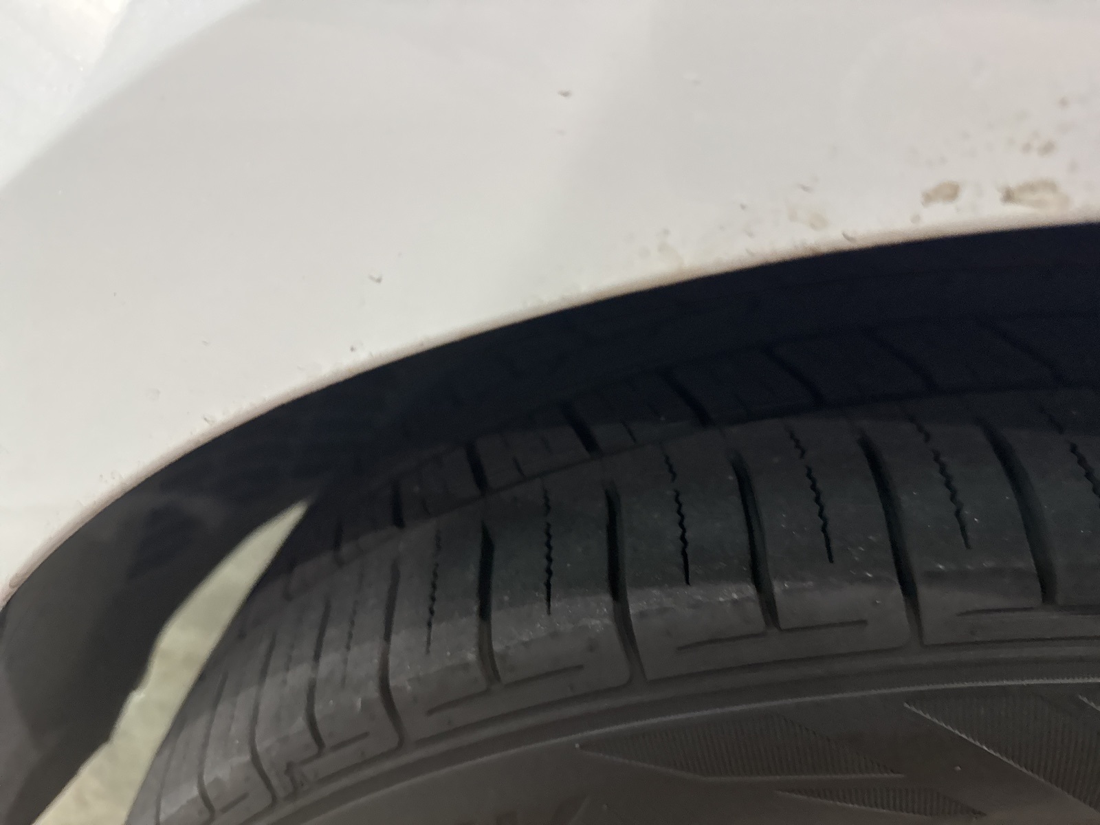 2018 Land Rover Range Rover Velar SE photo 3