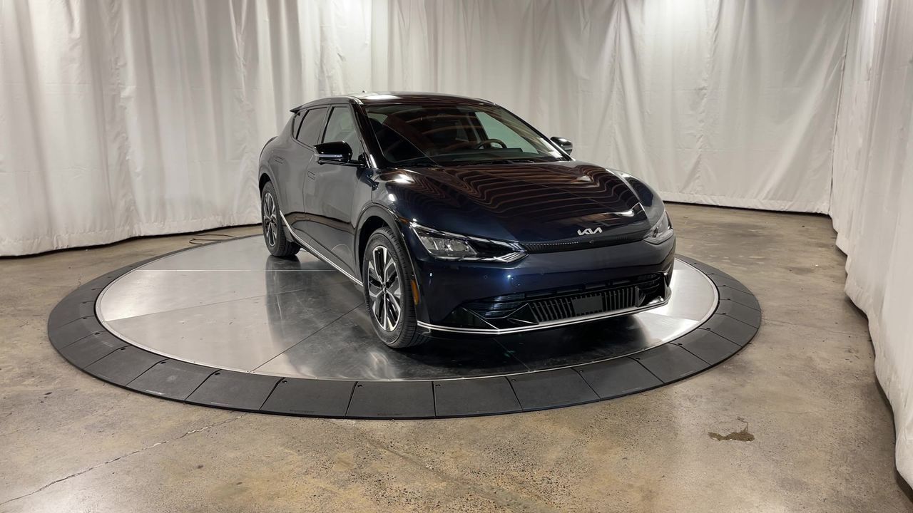 2023 Kia EV6 Wind photo 3