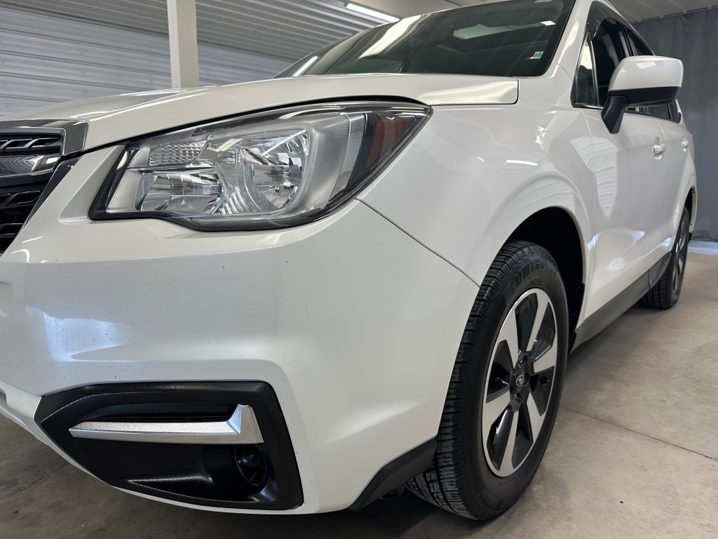 2017 Subaru Forester Premium photo 30