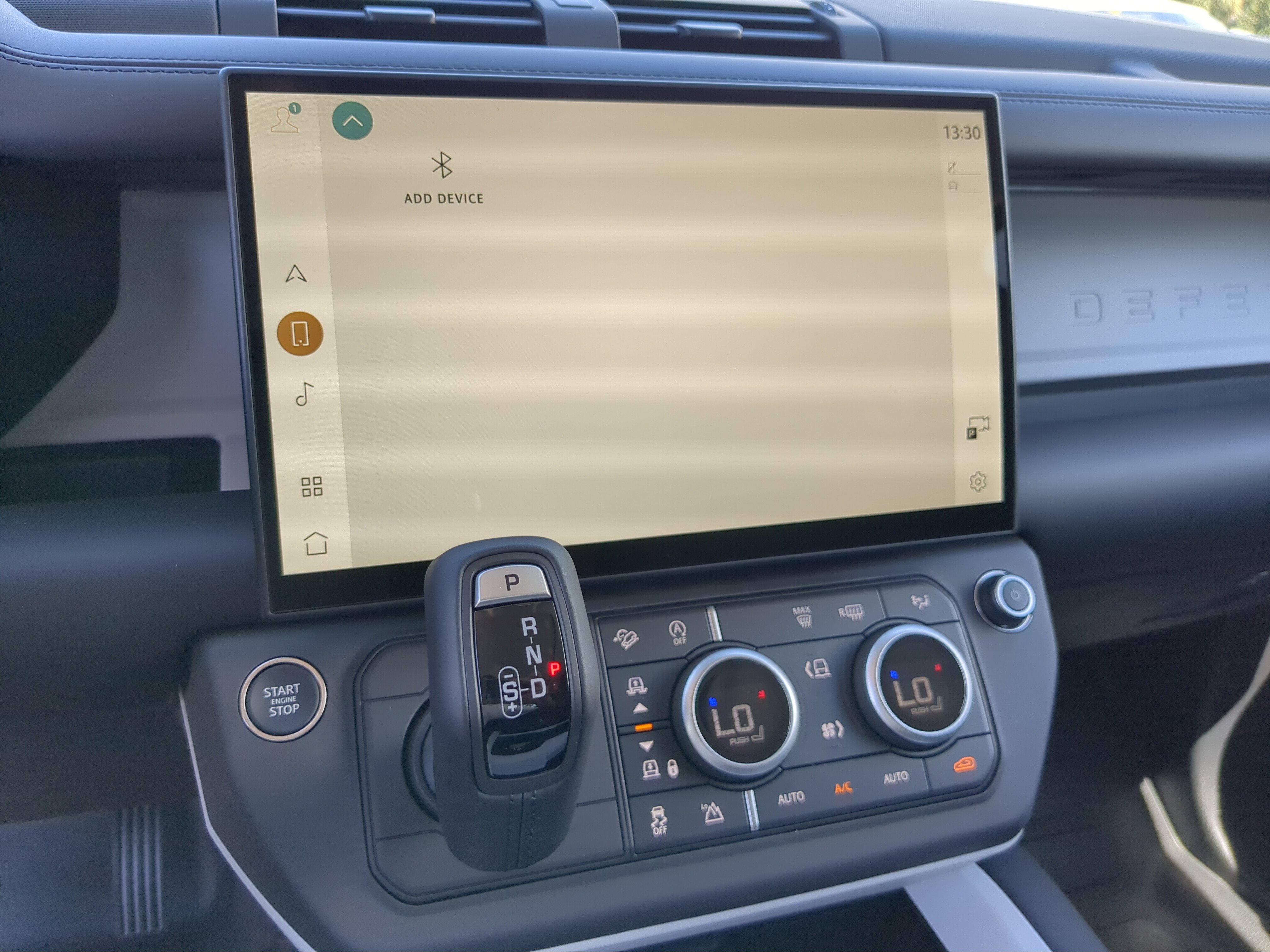 2026 Land Rover Defender 110 S photo 4