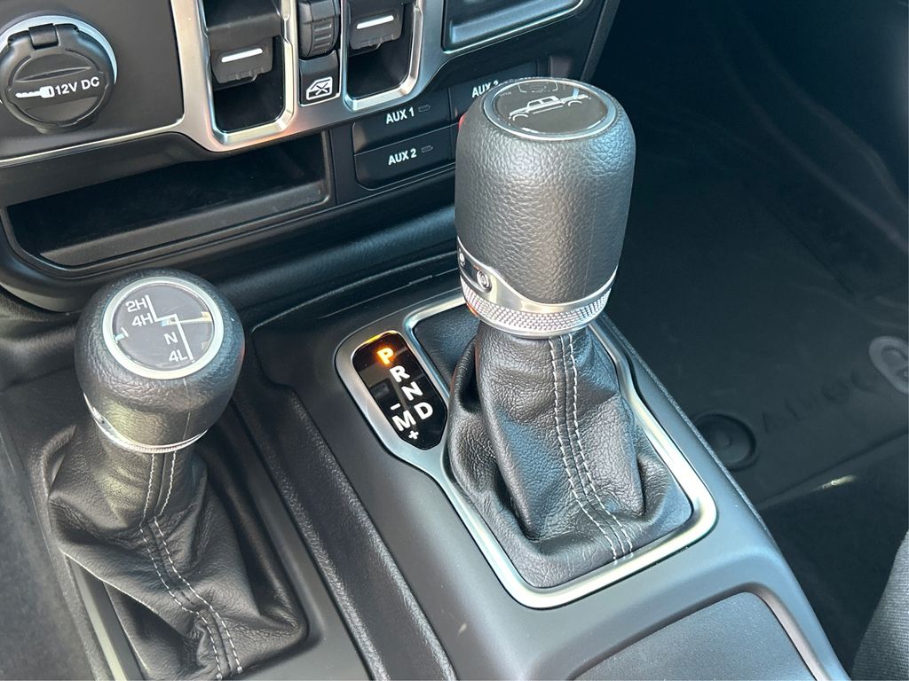 2025 Jeep Gladiator Sport S photo 33