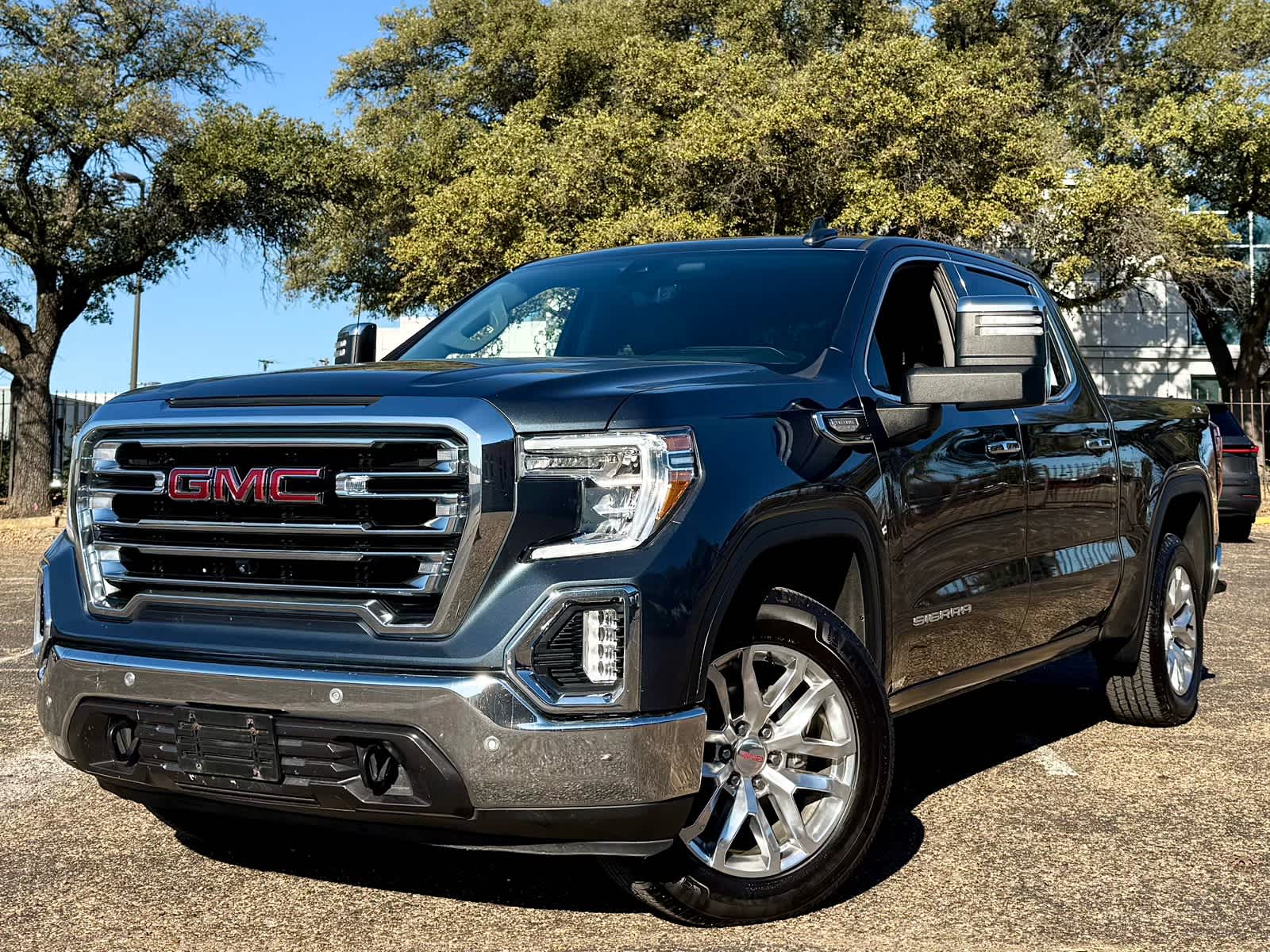 2021 GMC Sierra 1500 SLT's photo