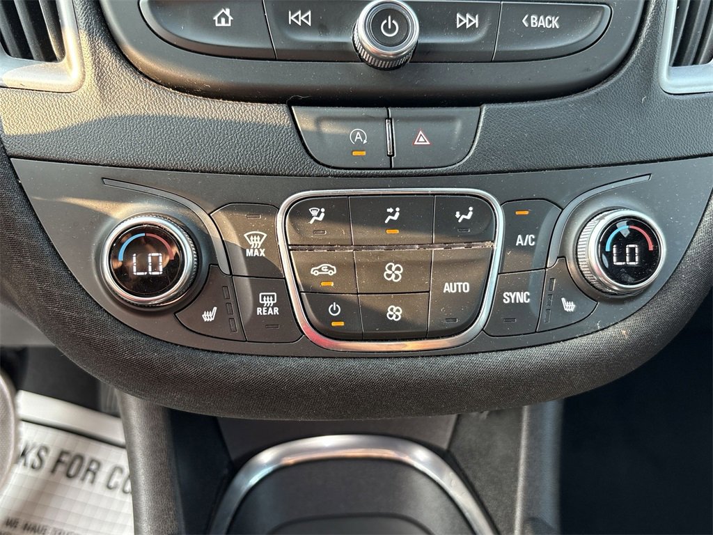 2024 Chevrolet Malibu 1LT photo 14