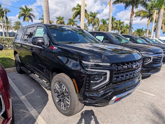 2026 Chevrolet Suburban Z71 photo 2