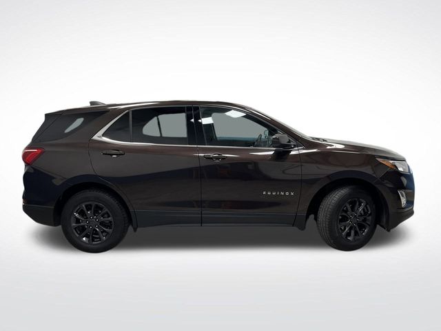 Used 2020 Chevrolet Equinox LT with VIN 2GNAXUEV1L6176005 for sale in Plymouth, WI