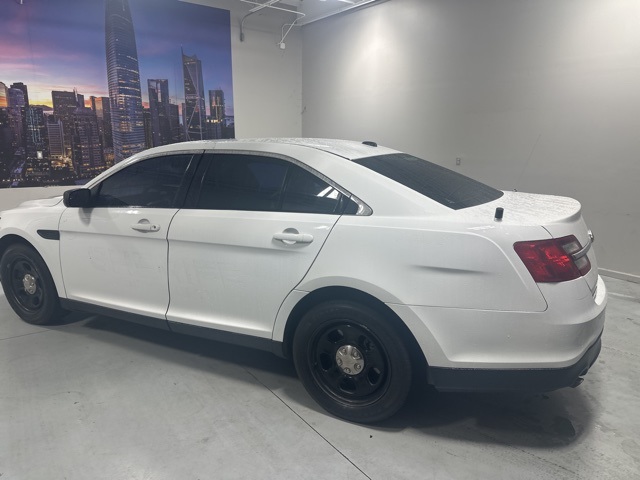 2014 Ford Taurus photo 3
