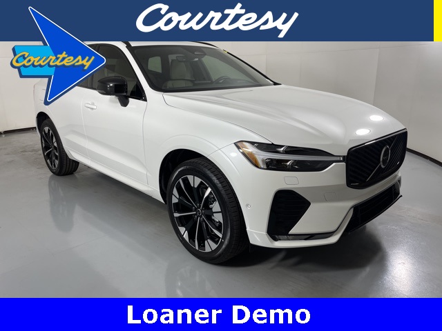 2026 Volvo XC60 Plus's photo