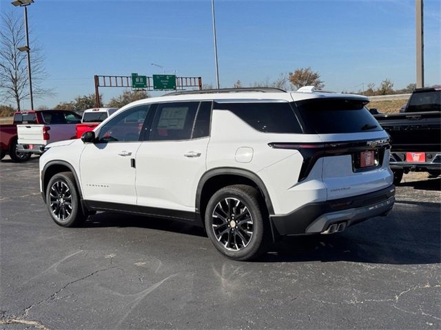 2026 Chevrolet Traverse photo 3