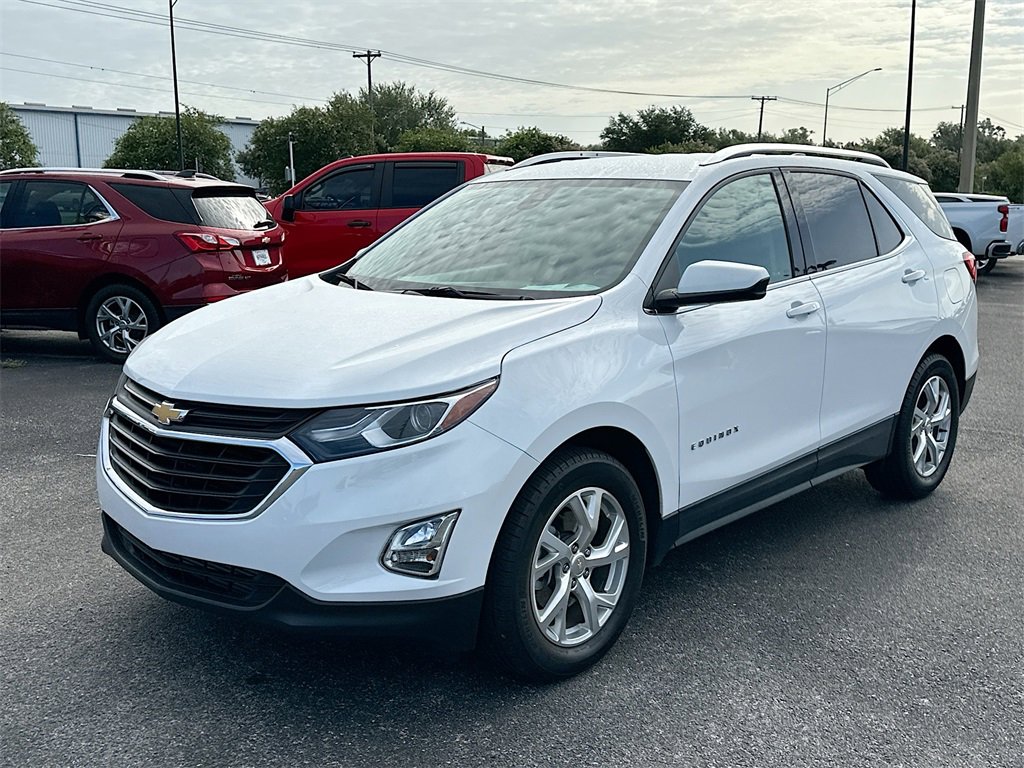 2020 Chevrolet Equinox LT photo 2