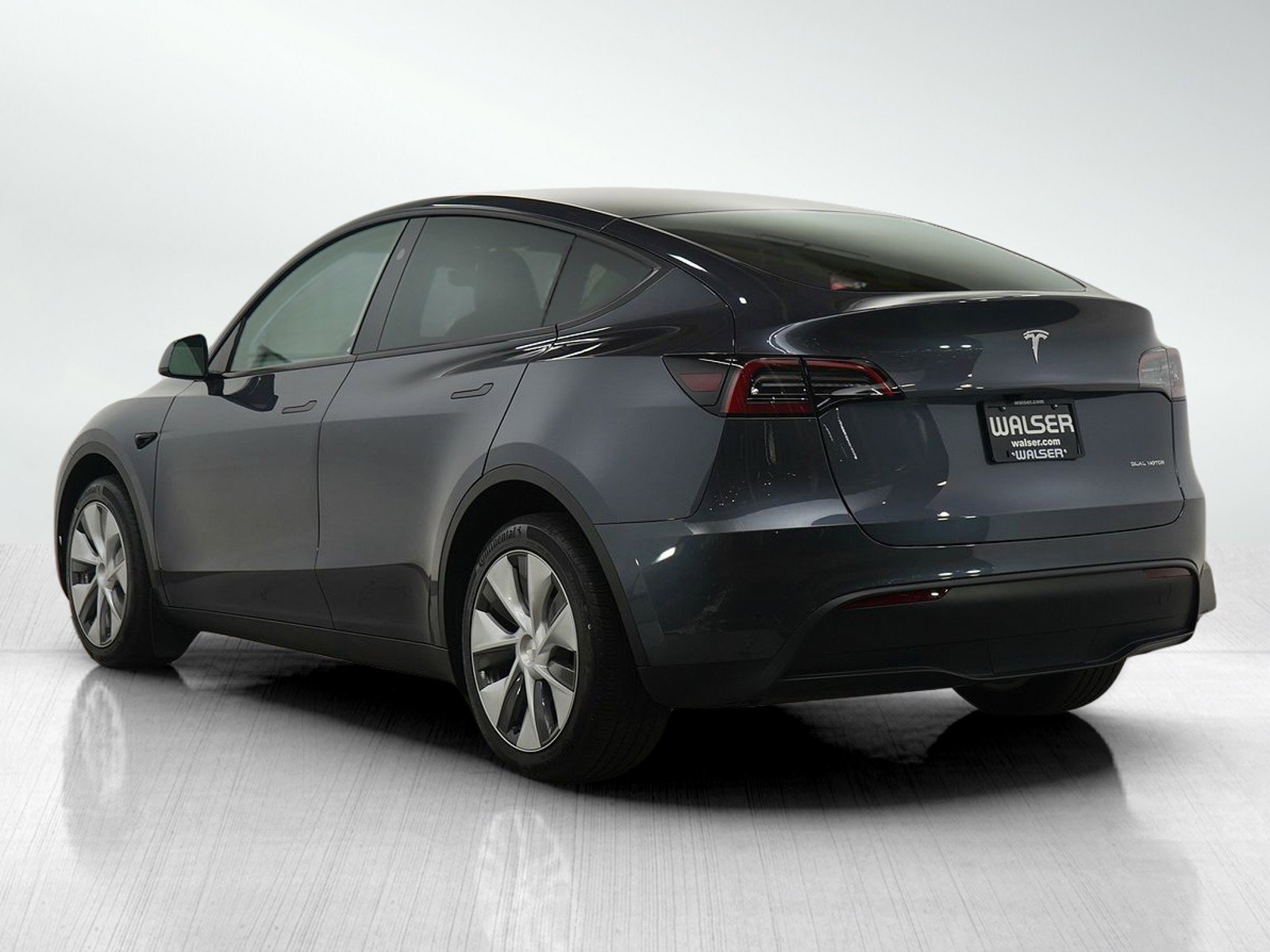 2023 Tesla Model Y Long Range photo 3