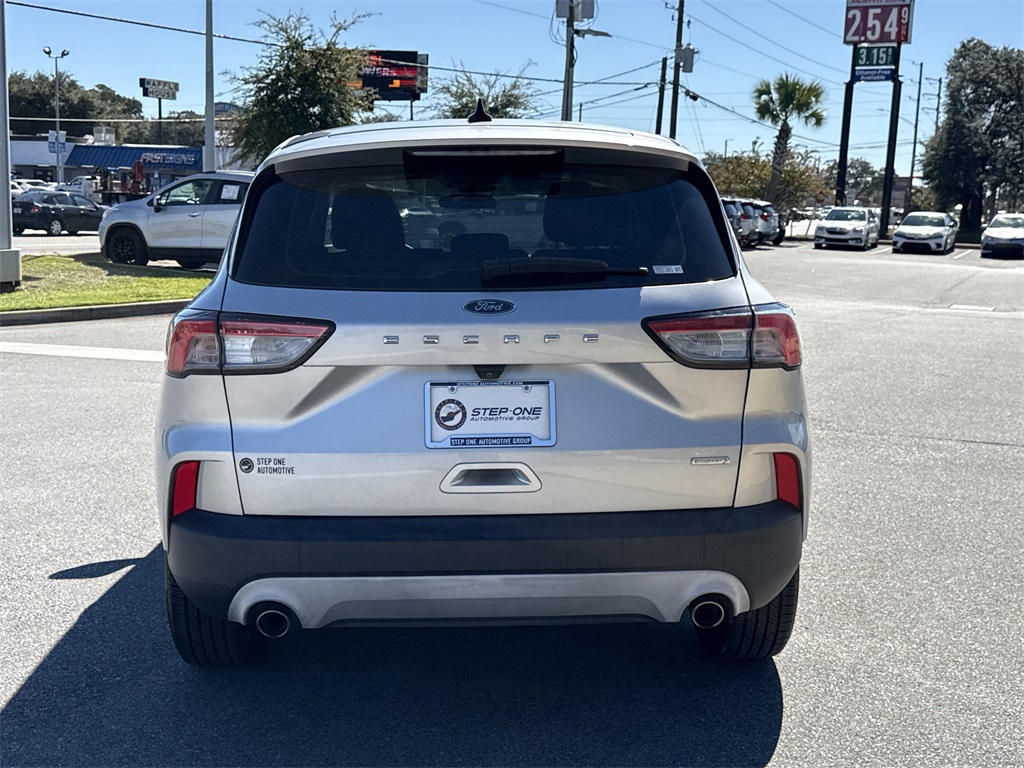 2020 Ford Escape S photo 4