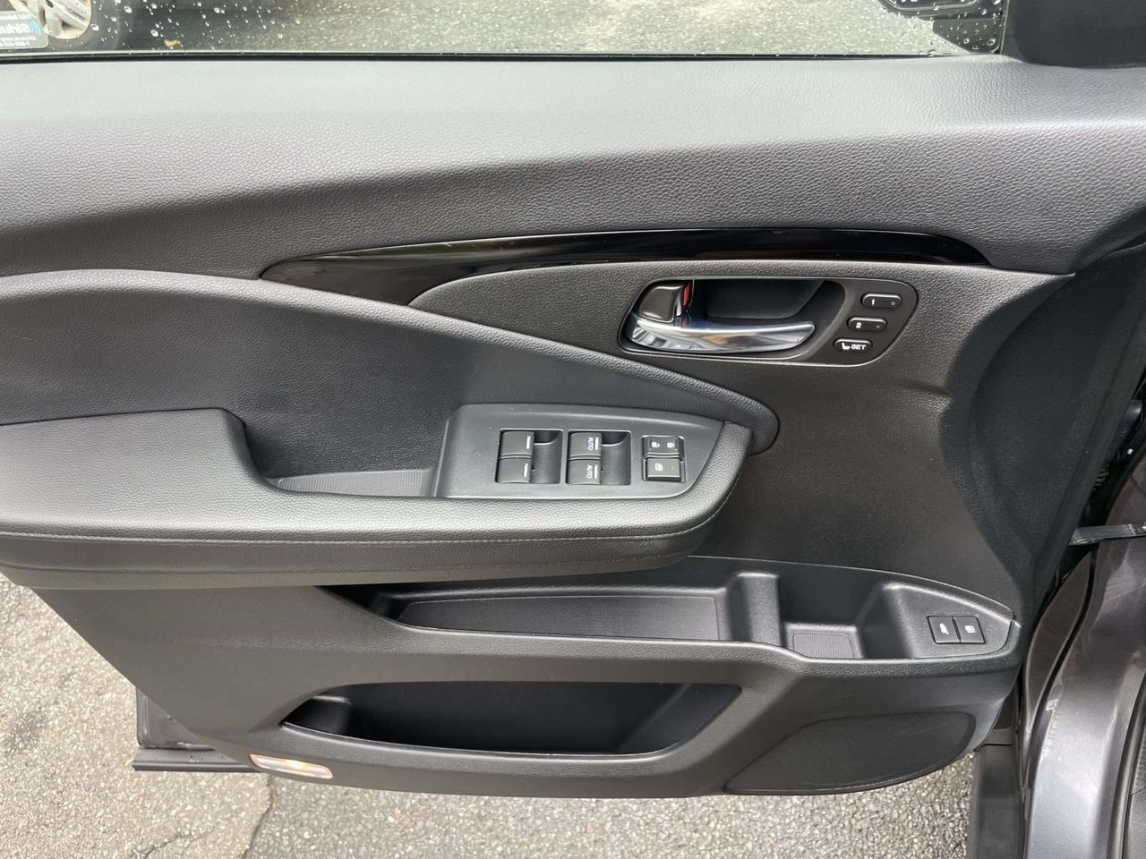 2022 Honda Pilot Touring photo 12