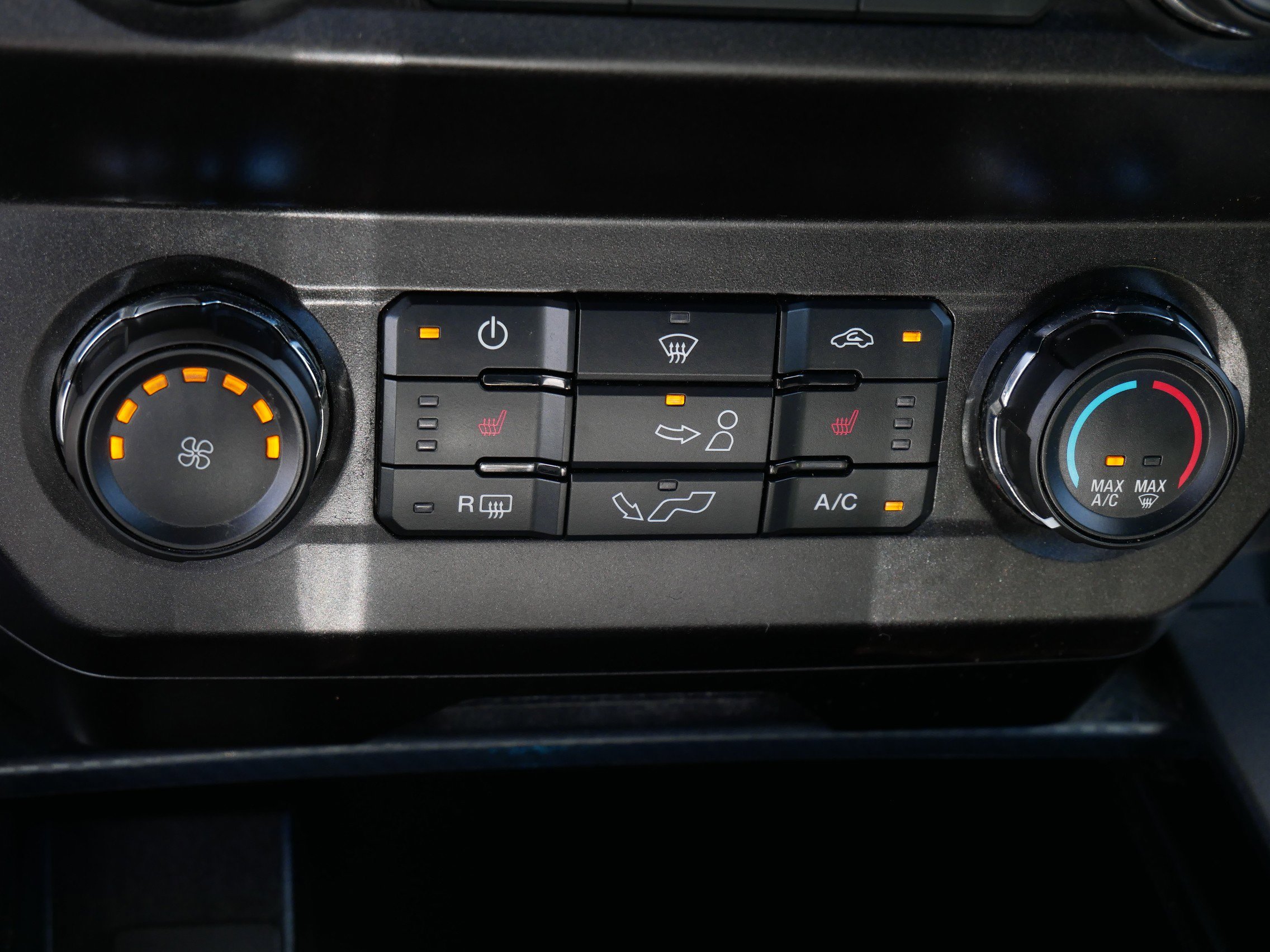 2020 Ford F-150 XLT photo 21