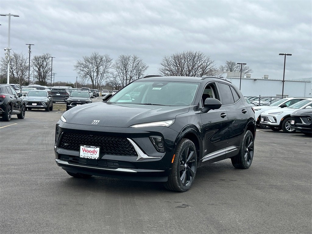 2025 Buick Envision Sport Touring photo 4