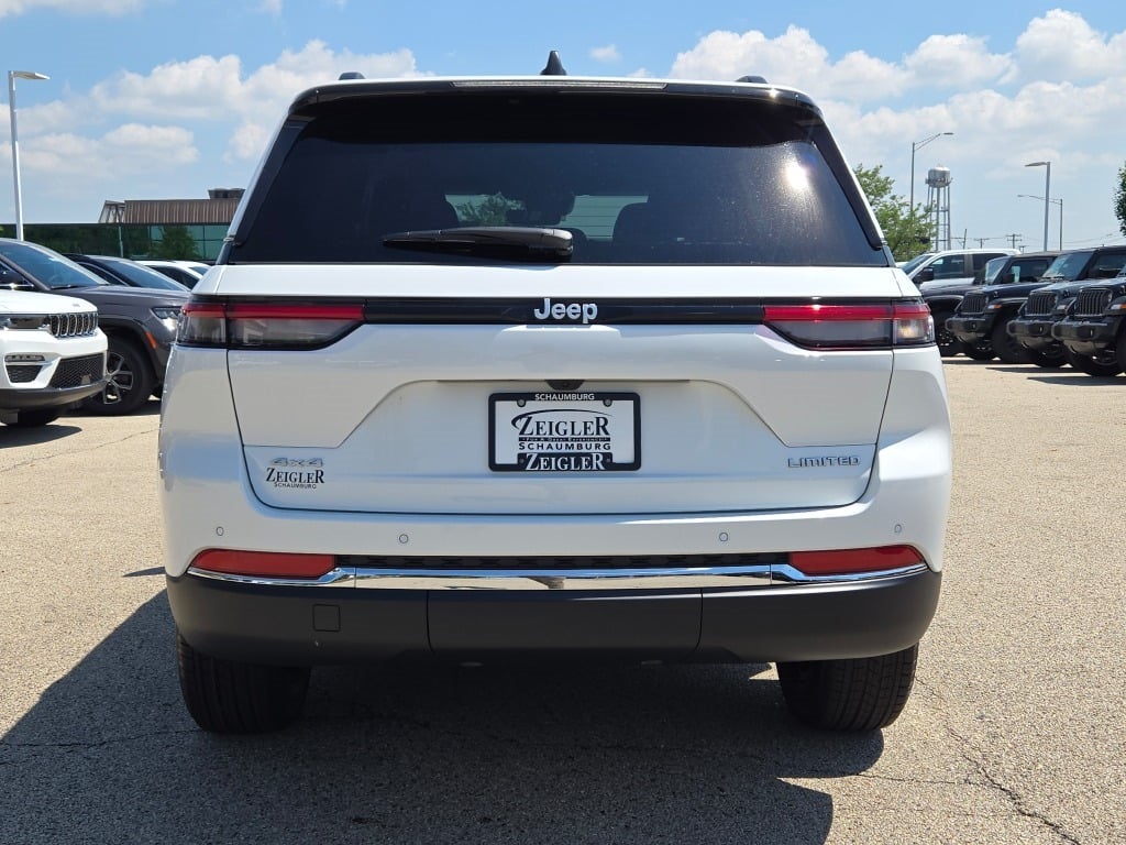 2025 Jeep Grand Cherokee Limited photo 13