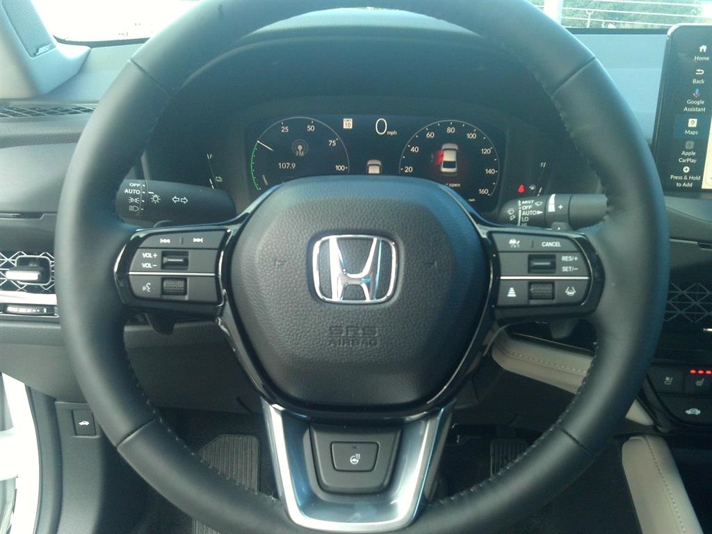 2025 Honda Accord Hybrid Touring photo 11
