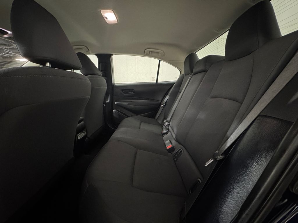 2023 Toyota Corolla LE photo 19
