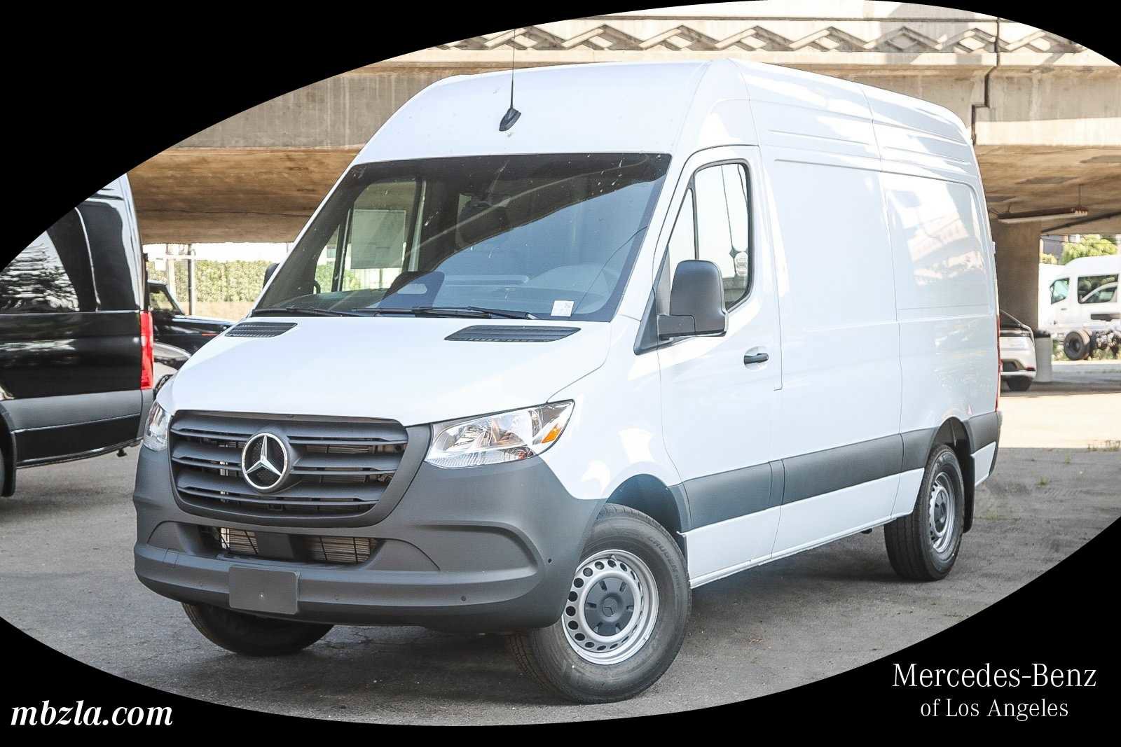 2025 Mercedes-Benz Sprinter Cargo Van Base's photo