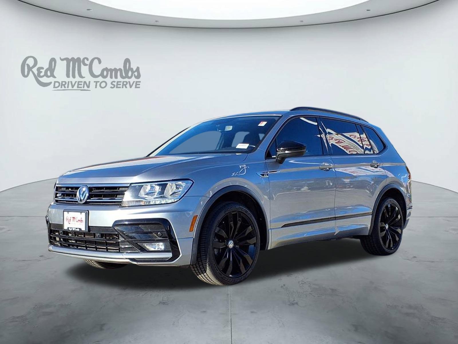 2020 Volkswagen Tiguan SE R-LINE BLACK's photo