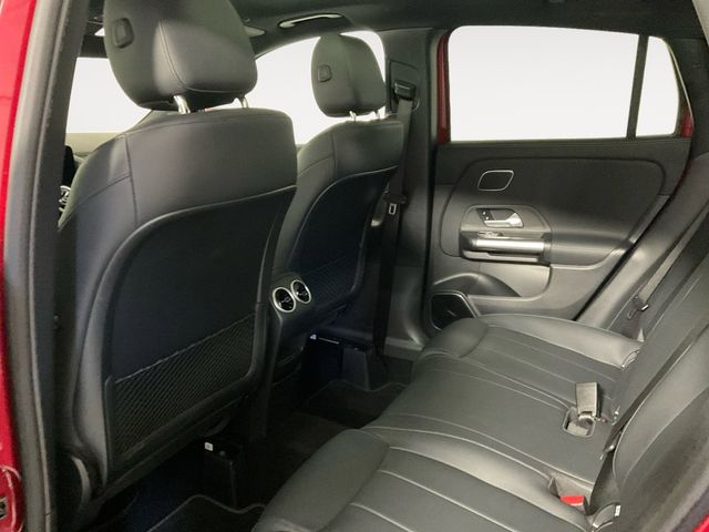 2025 Mercedes Benz GLA 250 4MATIC photo 10