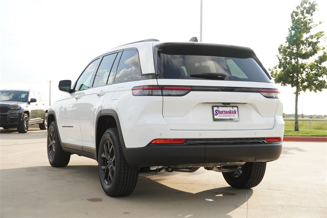 2025 Jeep Grand Cherokee Altitude X photo 6