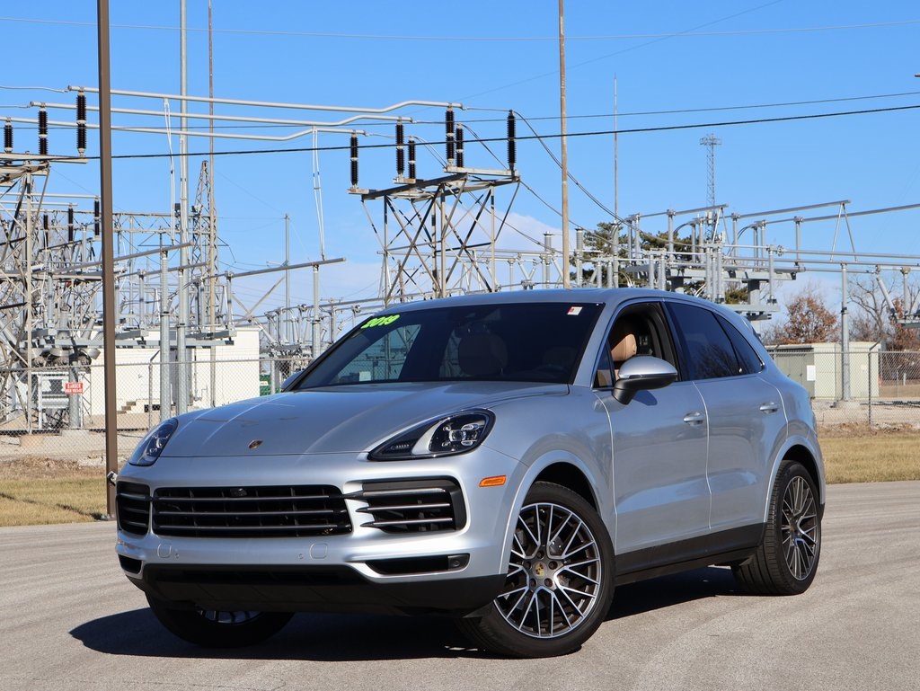 2019 Porsche Cayenne Base's photo