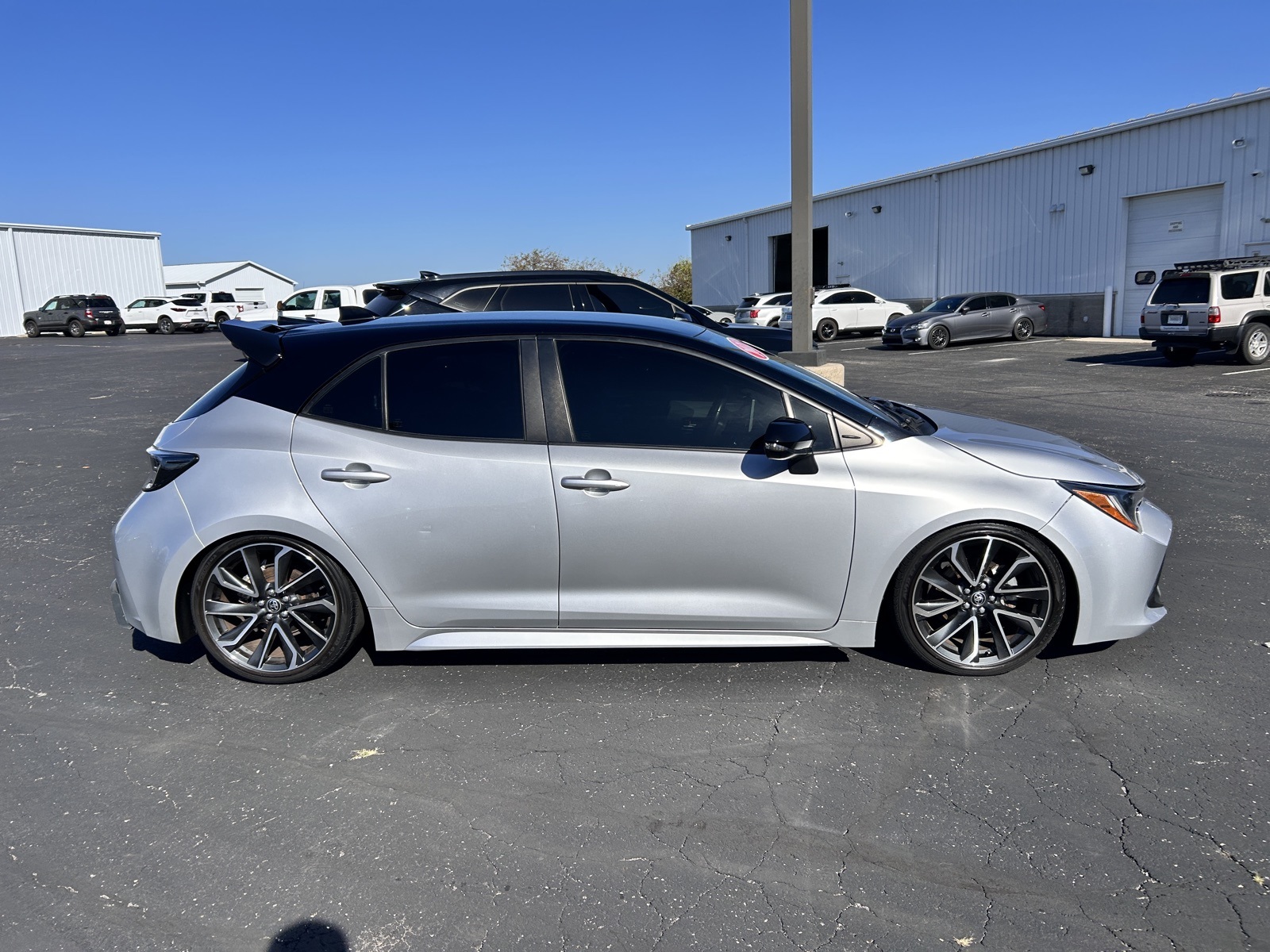 2021 Toyota Corolla XSE photo 2