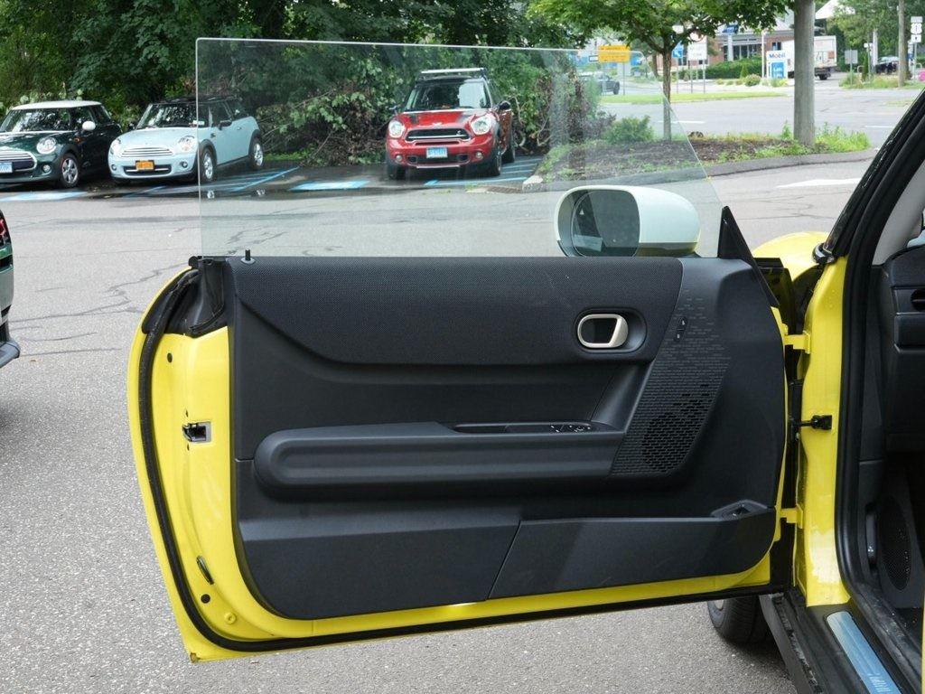 2025 Mini Cooper 2 Door Hardtop Signature photo 23