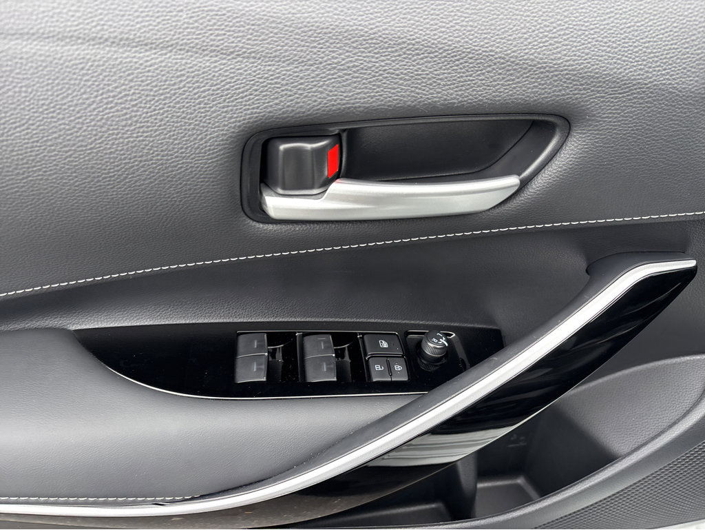 2025 Toyota Corolla XSE photo 22